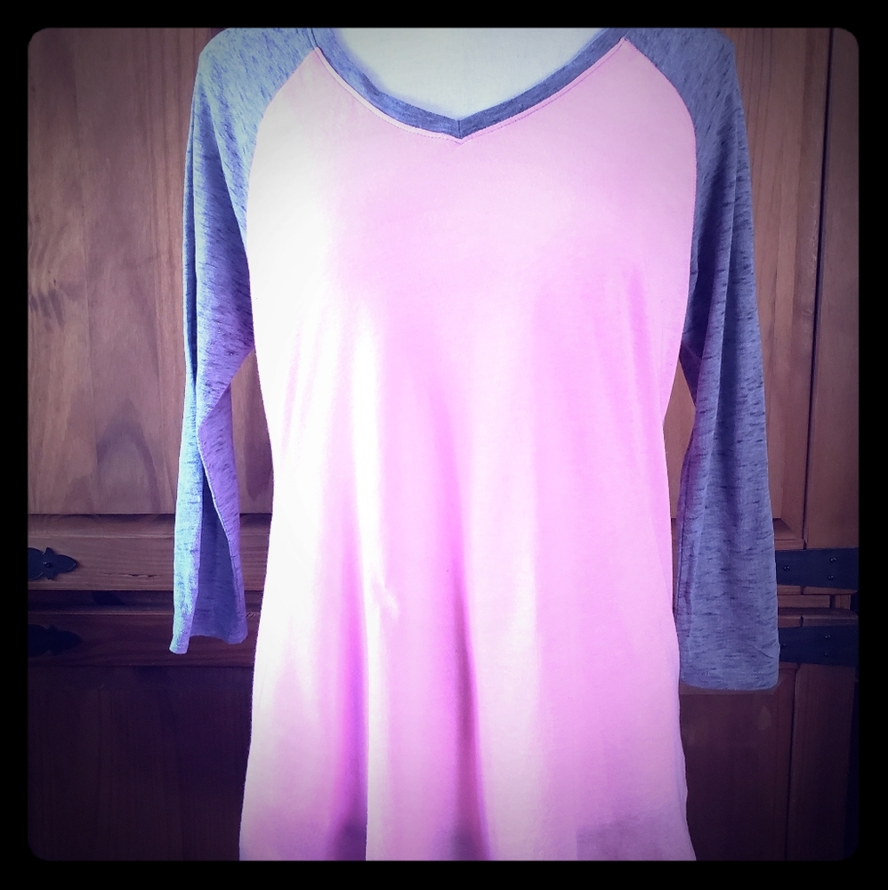Pink & Grey knit v-neck raglan t-shirt